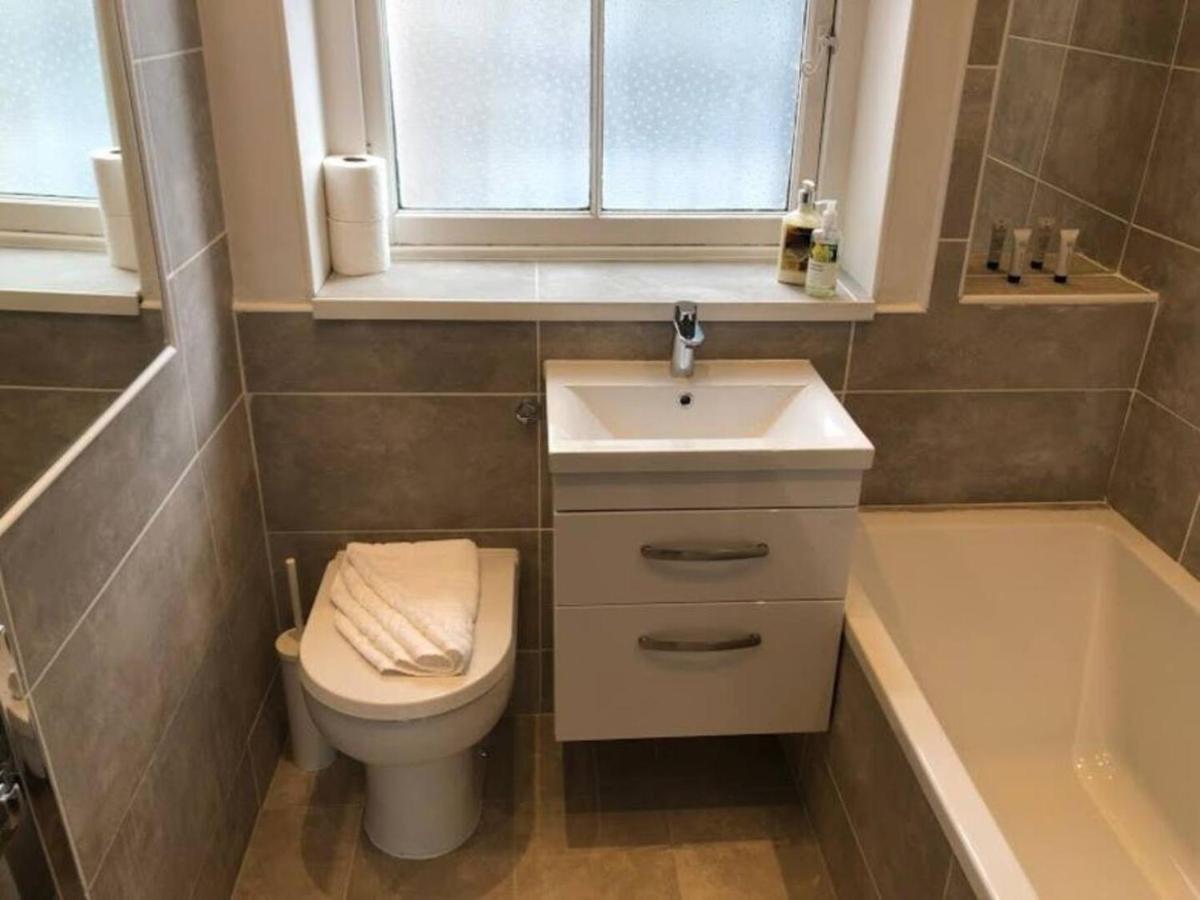 Beautiful Scandi-Inspired One Bed In Stockbridge EDI Exterior photo